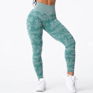 NVGTN Forest Green Seamless Camo Leggings NWT